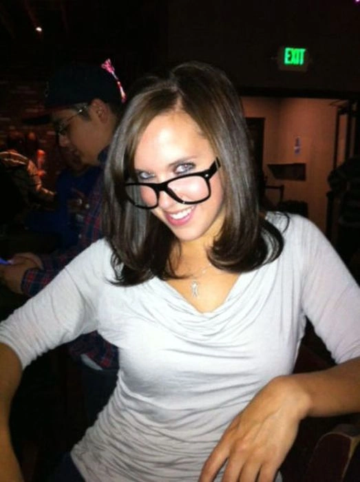 Окуляри роблять дівчат більш сексуальними (45 фото) – фото 5