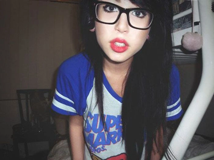 Окуляри роблять дівчат більш сексуальними (45 фото) – фото 25