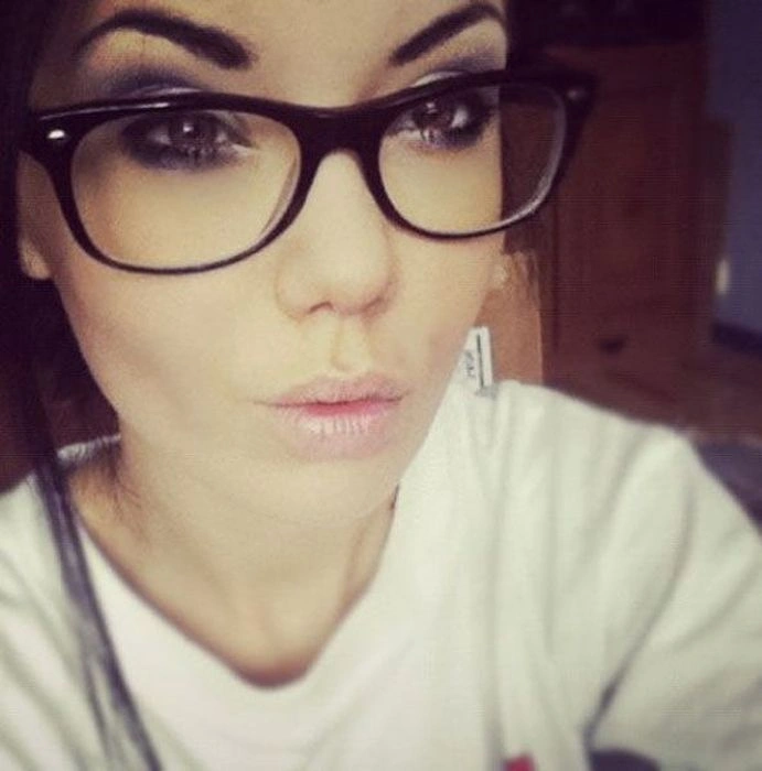 Окуляри роблять дівчат більш сексуальними (45 фото) – фото 45