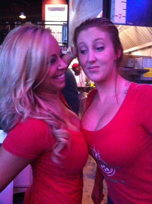 Дівчата з вражаючим розміром грудей (57 фото) – фото 16