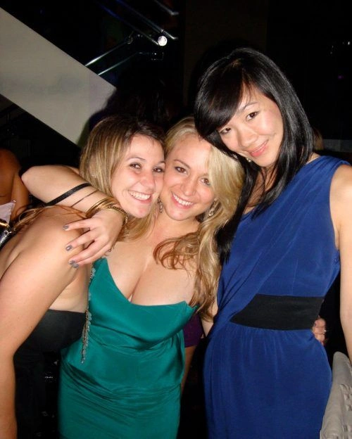 Дівчата з вражаючим розміром грудей (57 фото) – фото 41