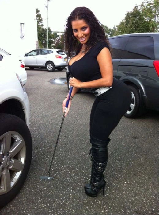 Дівчата з великими сідницями (52 фото) – фото 47