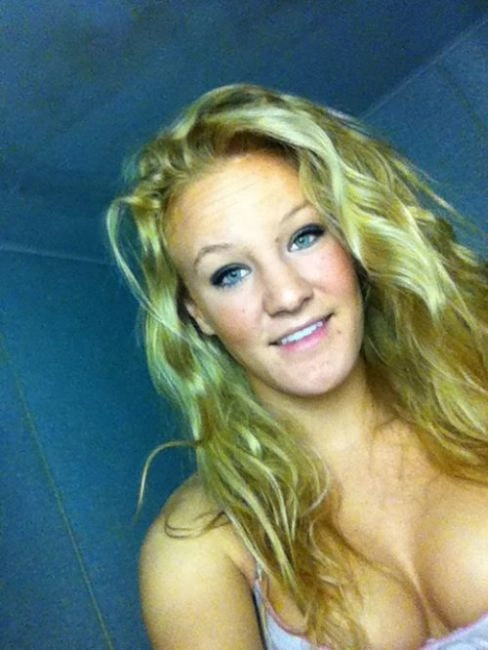 Дівчата, які не можуть дивитися у очі (40 фото) – фото 9