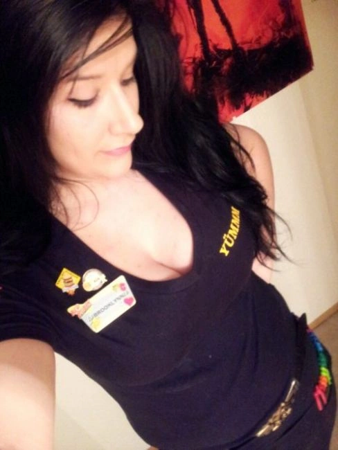 Дівчата, які не можуть дивитися у очі (40 фото) – фото 22