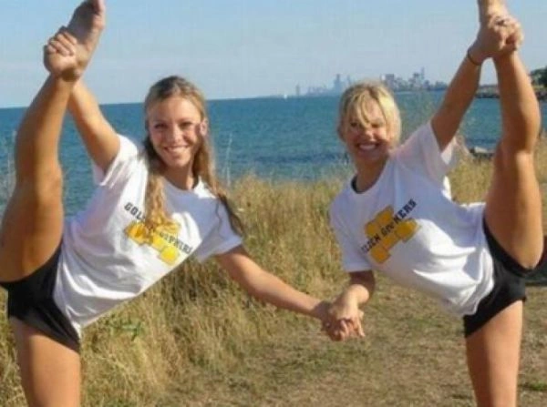 Дівчата стають на шпагат (98 фото) – фото 14