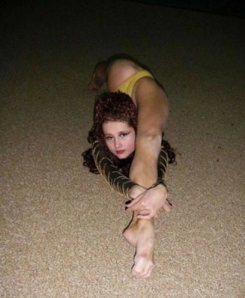 Дівчата стають на шпагат (98 фото) – фото 18