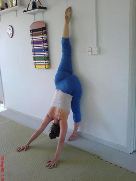 Дівчата стають на шпагат (98 фото) – фото 30