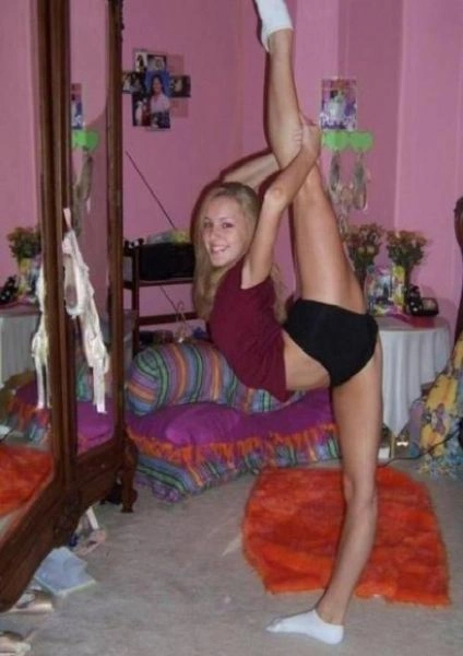 Дівчата стають на шпагат (98 фото) – фото 53