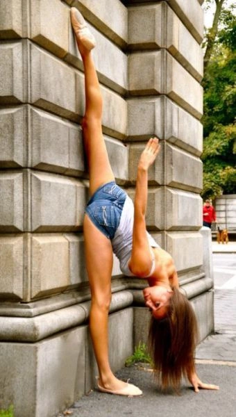 Дівчата стають на шпагат (98 фото) – фото 55