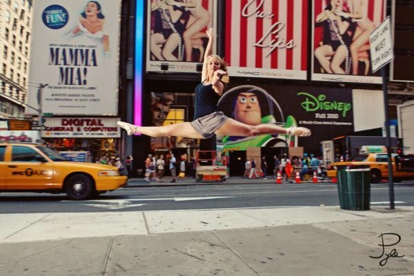 Дівчата стають на шпагат (98 фото) – фото 56