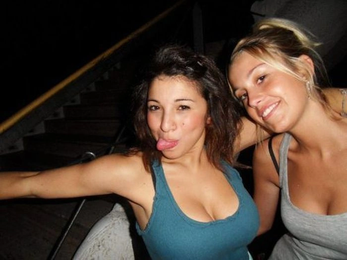 Привабливі дівчата з великими грудьми (60 фото) – фото 38