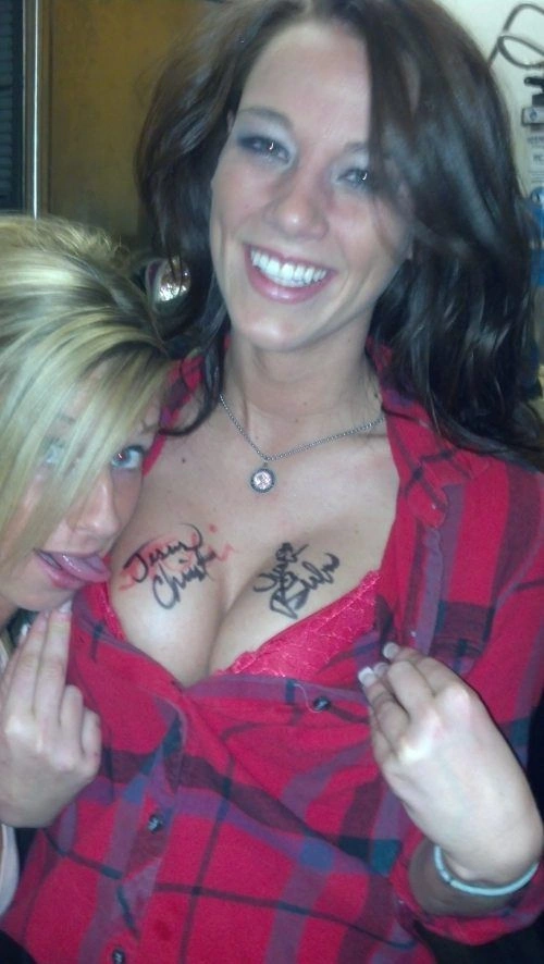 Привабливі дівчата з великими грудьми (60 фото) – фото 43