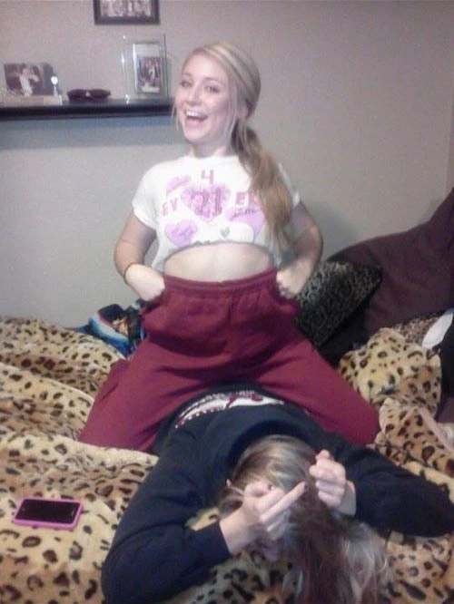 Підбірка дівчат, які люблять розважатися (40 фото) – фото 20