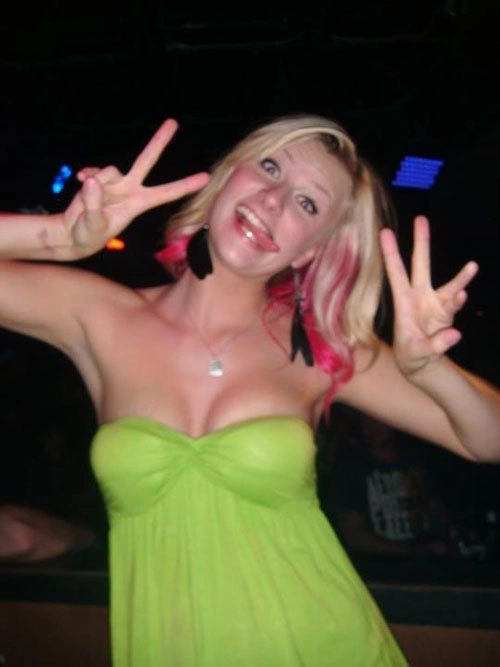 Підбірка дівчат, які люблять розважатися (40 фото) – фото 38