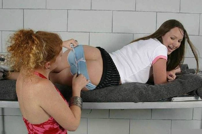 Дівчата показують білизну (79 фото) – фото 34