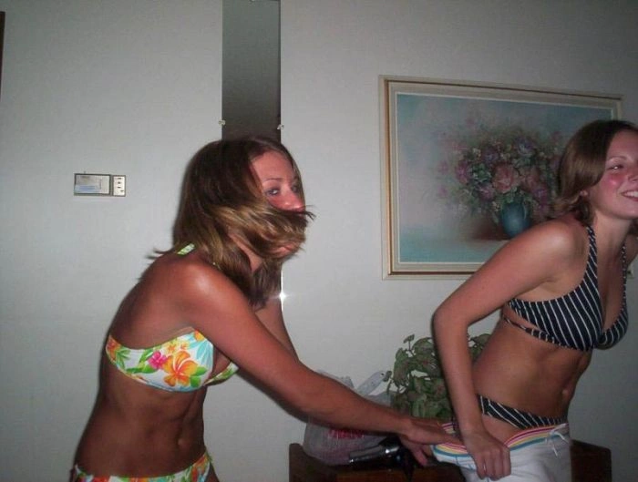 Дівчата показують білизну (79 фото) – фото 45