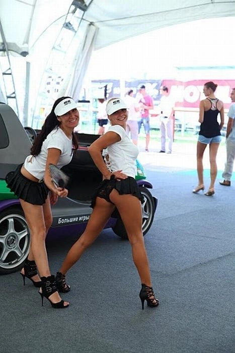 Дівчата і мотоцикли (84 фото) – фото 4