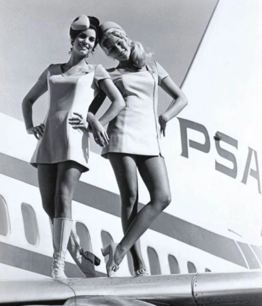 Дівчата та авіація (43 фото) – фото 7