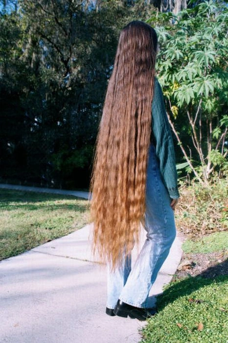 Дівчата з довгими волоссям. Частина 2 (58 фото) – фото 5