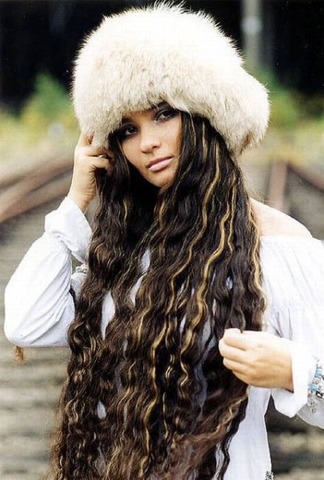 Дівчата з довгими волоссям. Частина 2 (58 фото) – фото 23