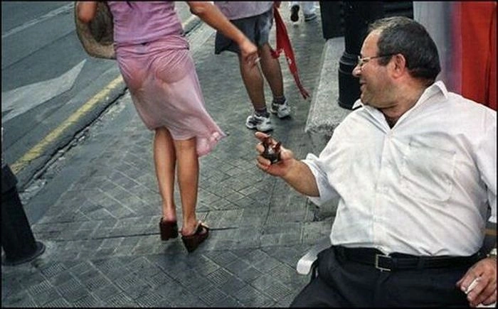 Дівчата показують груди на фестивалі Санфермінес (27 фото) – фото 11