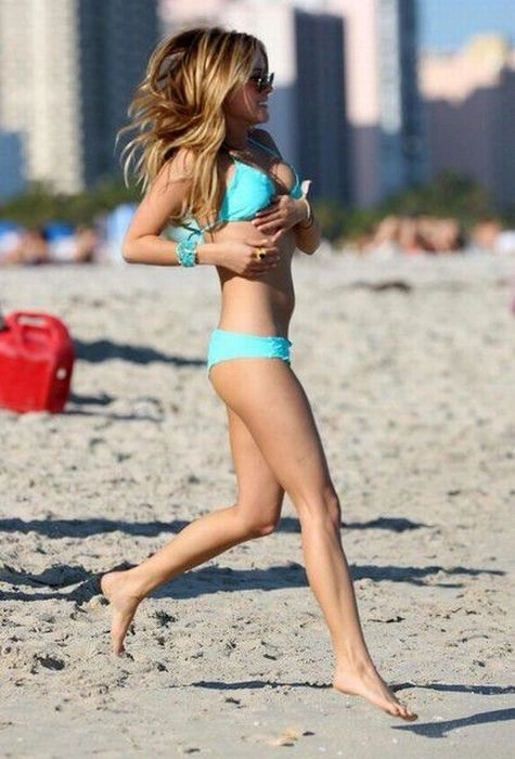 Ювілей бікіні (108 фото) – фото 35