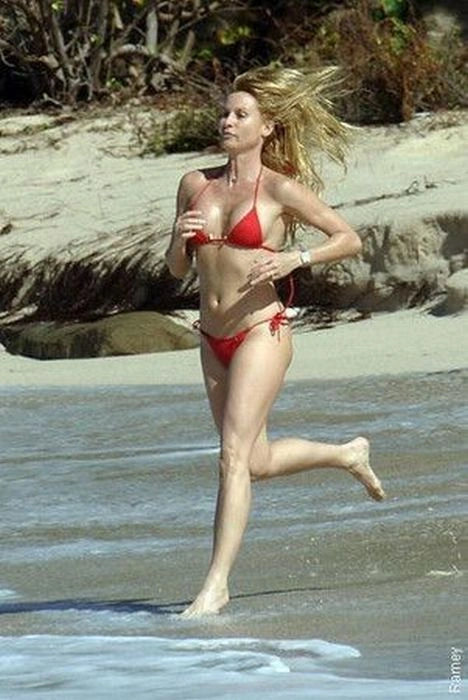 Ювілей бікіні (108 фото) – фото 37