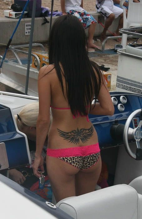 Голі дівчата на озері Хавасу (100 фото) – фото 16