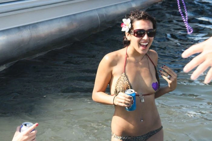 Голі дівчата на озері Хавасу (100 фото) – фото 64