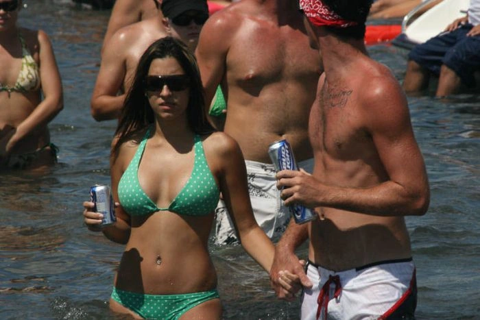 Голі дівчата на озері Хавасу (100 фото) – фото 68