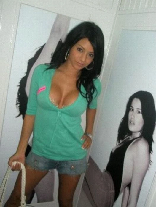 Чарівний декольте (43 фото) – фото 2