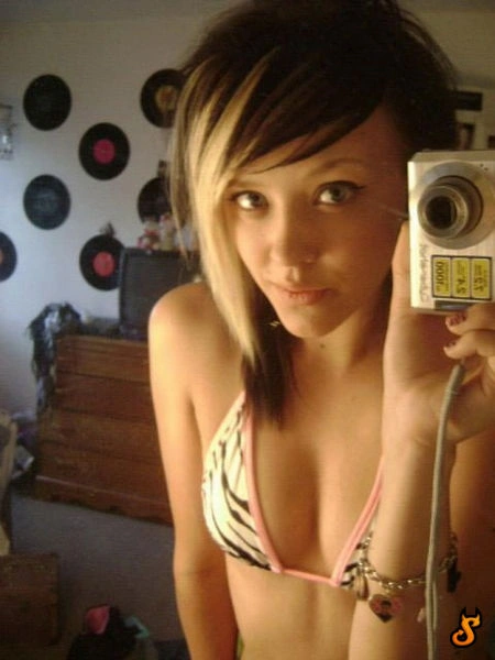 Дівчата емо (60 фото) – фото 22