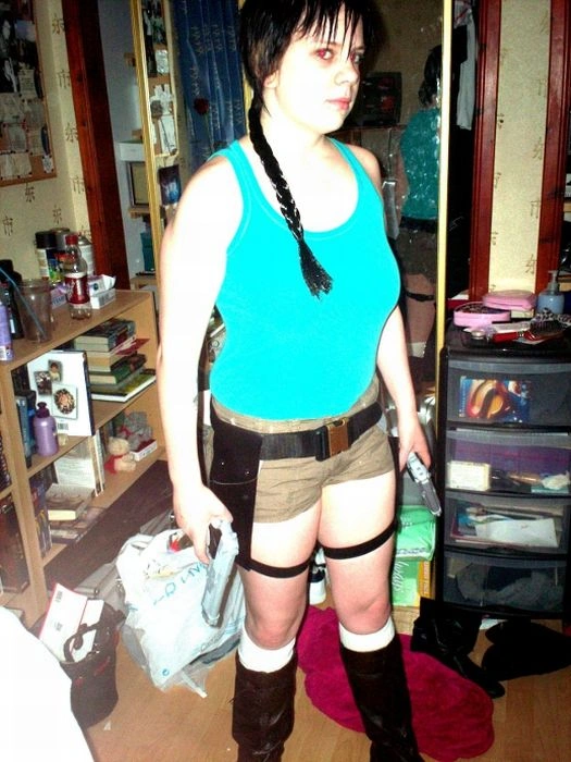 Дівчата, які намагаються бути Ларою Крофт (24 фото) – фото 11