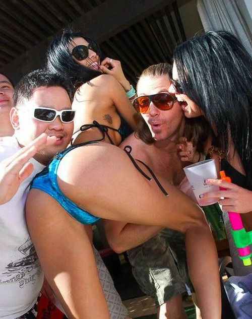 Вечірки у басейнах Лас-Вегасу (96 фото) – фото 17