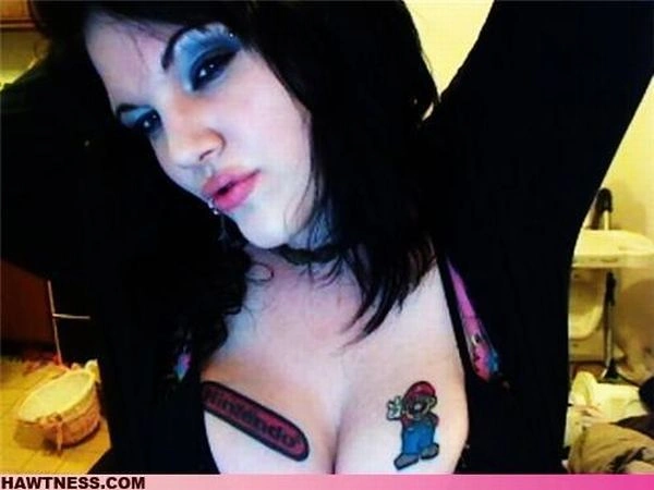 Гарні дівчата, які роблять дивні речі. Частина 3 (50 фото) – фото 13