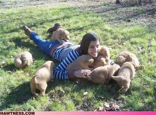 Гарні дівчата, які роблять дивні речі. Частина 3 (50 фото) – фото 21