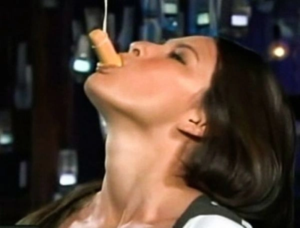 Дівчата їдять хот-доги (78 фото) – фото 9