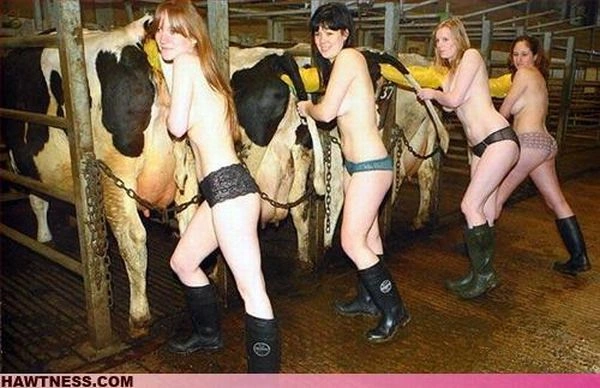 Чарівні дівчата, які займаються дивними речами (70 фото) – фото 1