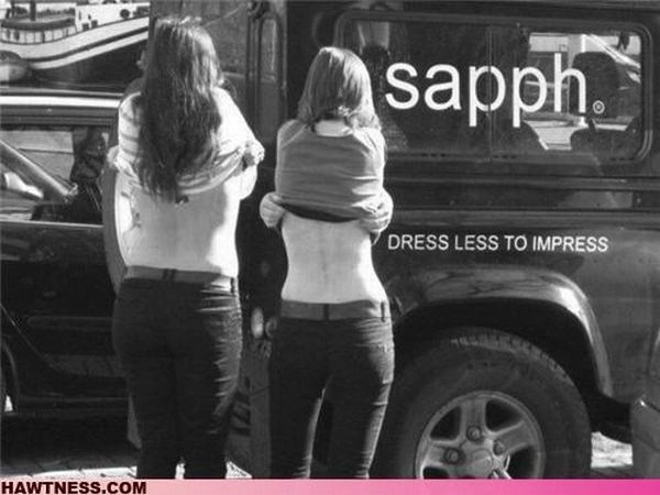 Чарівні дівчата, які займаються дивними речами (70 фото) – фото 31