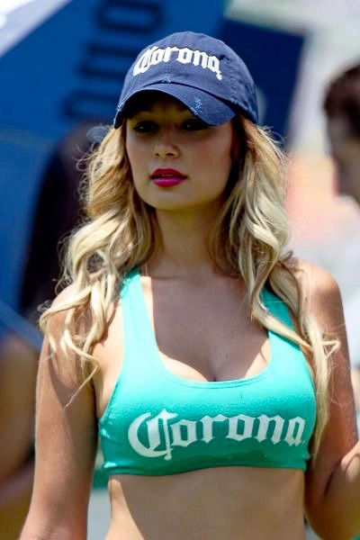 Сексуальні дівчата на спортивних заходах (76 фото) – фото 14