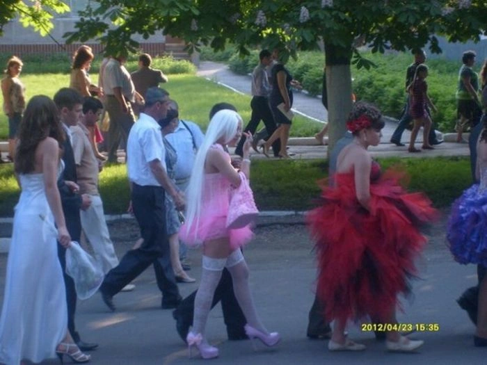 Дивне випускне плаття. Частина 2 (6 фото) – фото 3