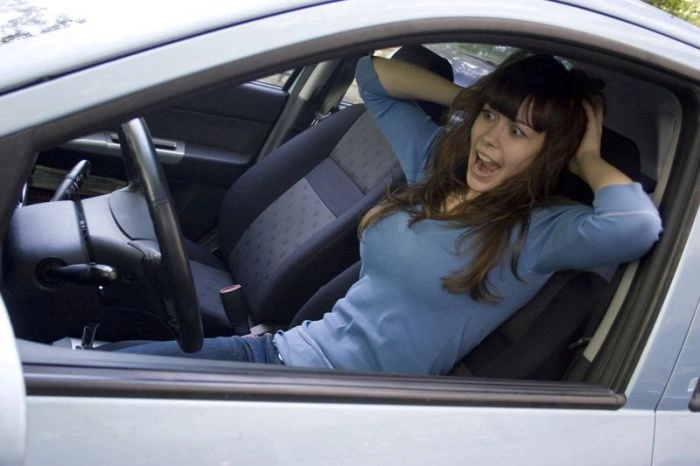 Наші дівчата та їх автомобілі (28 фото) – фото 6