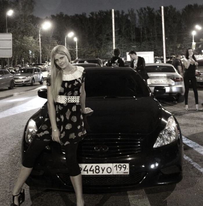 Наші дівчата та їх автомобілі (28 фото) – фото 8