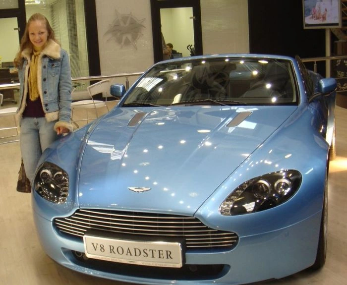 Наші дівчата та їх автомобілі (28 фото) – фото 19