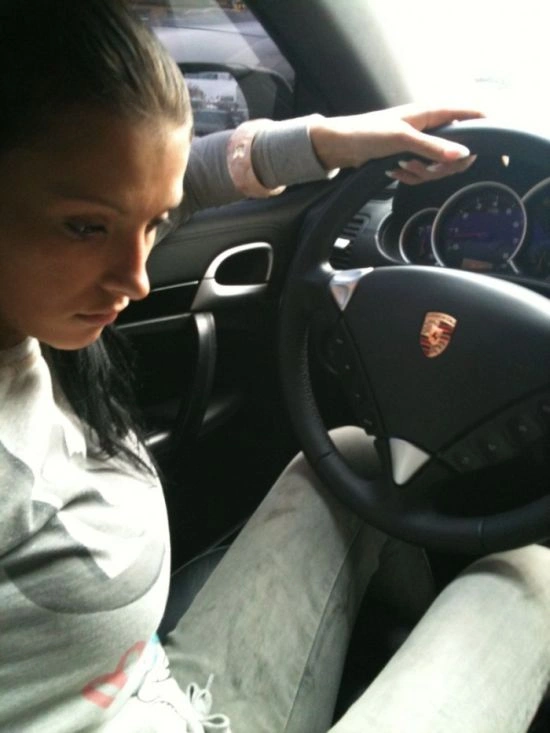 Наші дівчата та їх автомобілі (28 фото) – фото 21