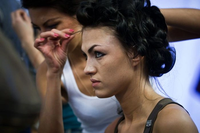 Демонстрація білизни в ГУМі (31 фото) – фото 3