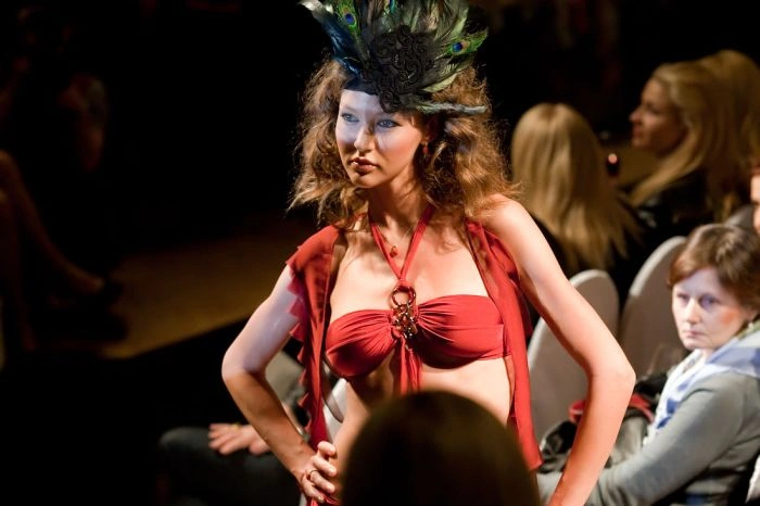 Демонстрація білизни в ГУМі (31 фото) – фото 19