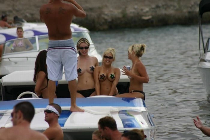 Українки відриваються (104 фото) – фото 79