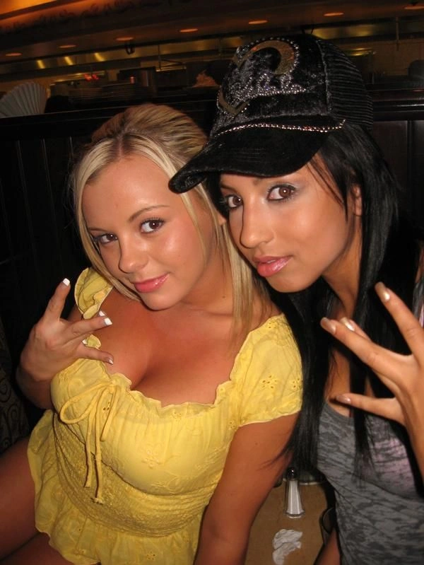 Особисті фотографії порно-зірок (80 фото) – фото 63