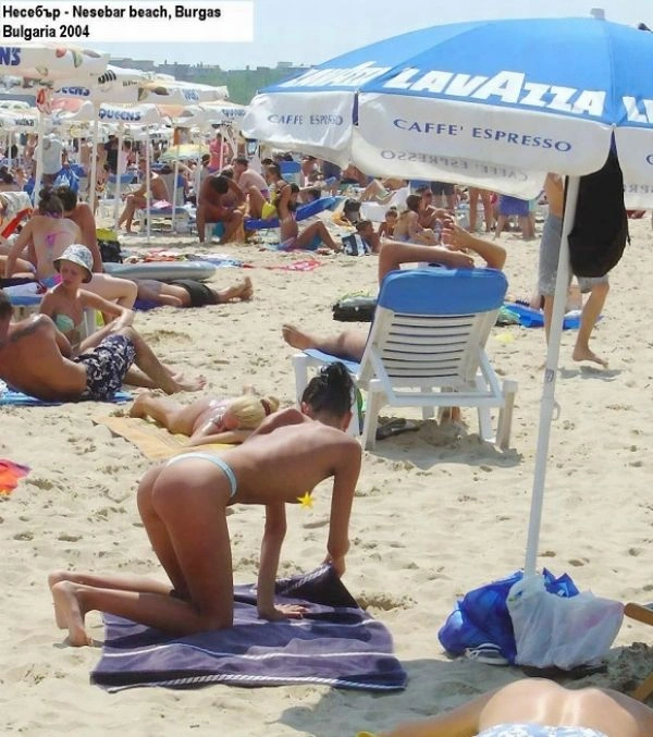 Коли дівчата у купальниках нахиляються (26 фото) – фото 21